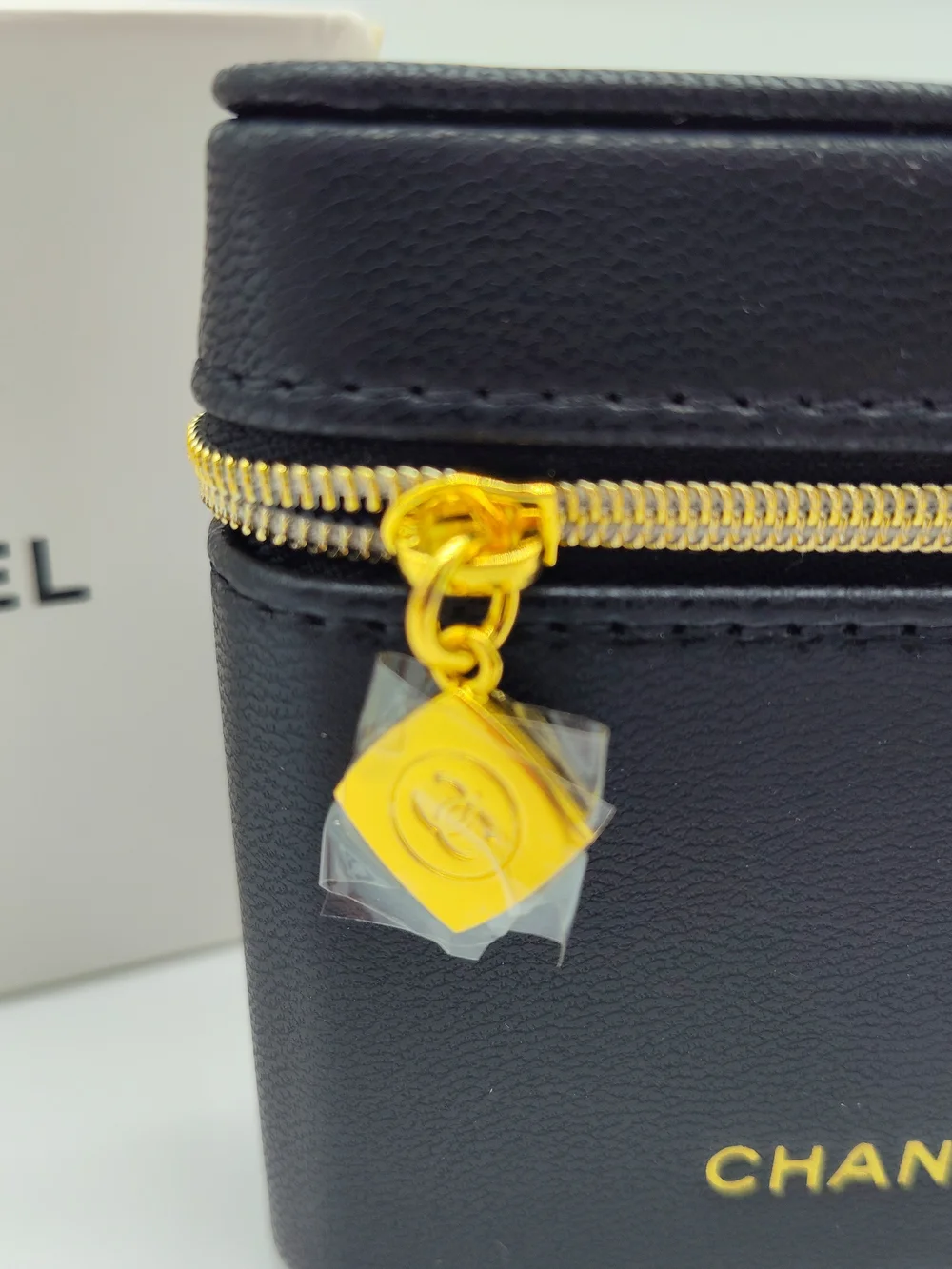 CHANEL MAKEUP PROMO Black Lipstick Case Storage Organizer Mirror Gold Zip NIB